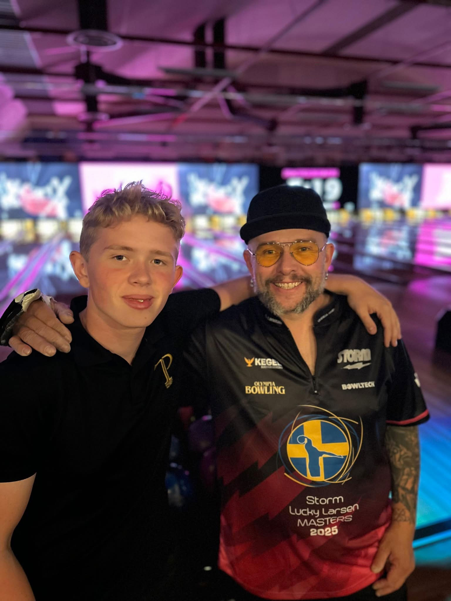 Elvis och Oskar Broström